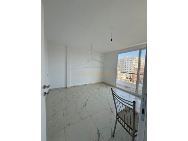 Golem, shitet apartament 2+1 Kati 6, 75 m² 100.000 € 