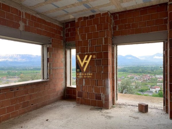 Tirane, shitet Vile 2 Katshe Kati 0, 375 m² 500.000 € (FUSHE PREZE)