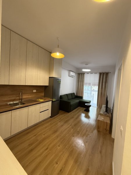 Tirane, jap me qera apartament 1+1+Ballkon Kati 3, 50 m² 500 € 