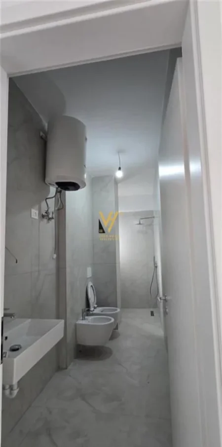 Tirane, shitet apartament 1+1+Ballkon Kati 3, 62 m² 93.000 € (FRESK, OXA)