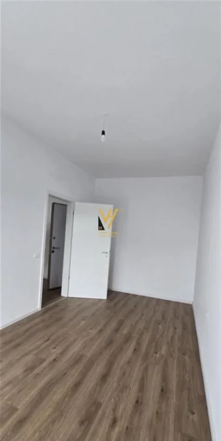 Tirane, shitet apartament 1+1+Ballkon Kati 3, 62 m² 93.000 € (FRESK, OXA)