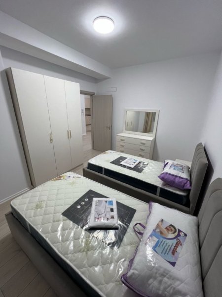 Tirane, jepet me qera apartament 2+1 Kati 9, 100 m² 600 € (fusha aviacionit)