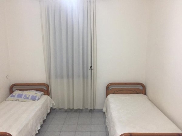 Tirane, jepet me qera apartament 1+1 Kati 4, 50 m² 650 € (BLLOKU)