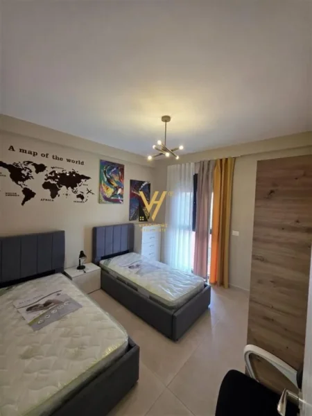 Tirane, jepet me qera apartament 2+1+Ballkon Kati 6, 138 m² 900 € (KOPSHTI BOTANIK)