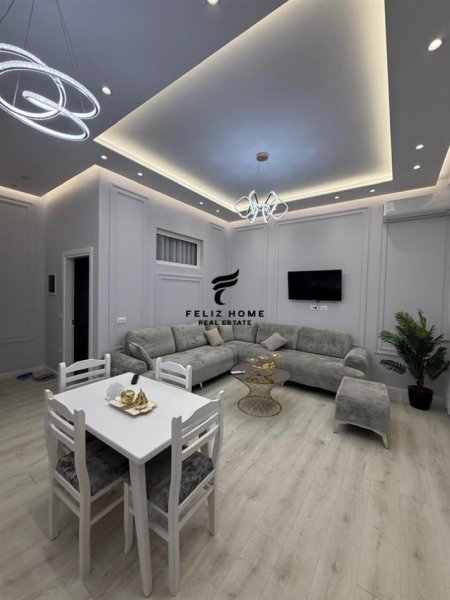 Tirane, jepet me qera apartament 1+1 Kati 1, 60 m² 500 € (RRUGA E DIBRES)