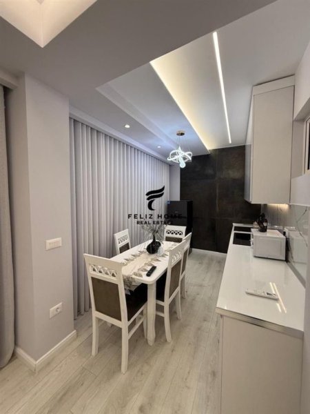 Tirane, jepet me qera apartament 1+1 Kati 1, 60 m² 500 € (RRUGA E DIBRES)