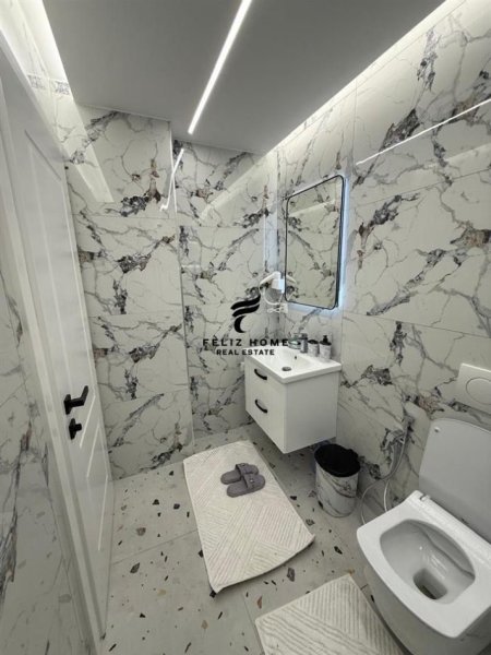 Tirane, jepet me qera apartament 1+1 Kati 1, 60 m² 500 € (RRUGA E DIBRES)