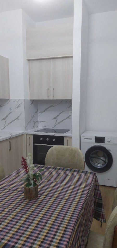 Tirane, jepet me qera apartament 1+1 Kati 7, 50 m² 400 € (ali demi)