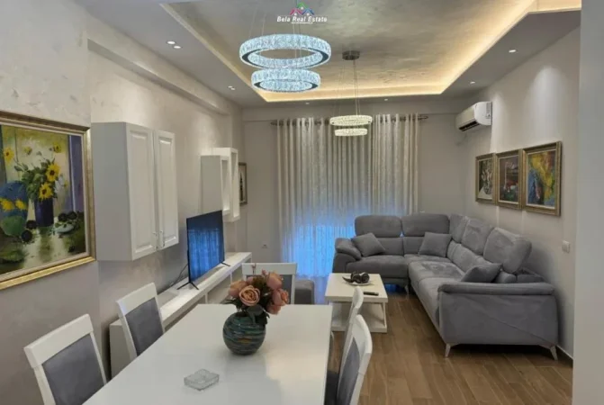 Tirane, jepet me qera apartament 2+1 Kati 4, 110 m² 600 € (Rruga e Kavajes)