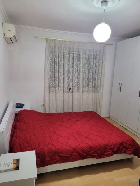 Tirane, jepet me qera apartament 1+1 Kati 2, 56 m² 400 € (ALI DEMI)