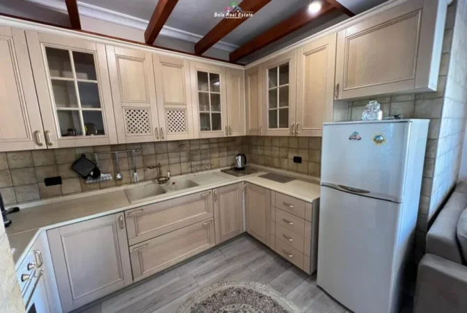 Tirane, jepet me qera garsonier 1+1 Kati 7, 112 m² 360.000 € (Qender)