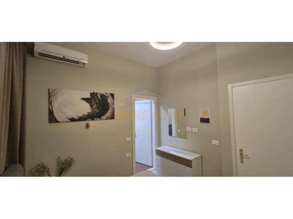 Tirane, jepet me qera apartament 2+1 Kati 2, 100 m² 900 € 