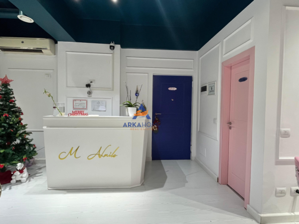 Tirane, jepet me qera ambjent biznesi Kati 2, 70 m² 832 € 