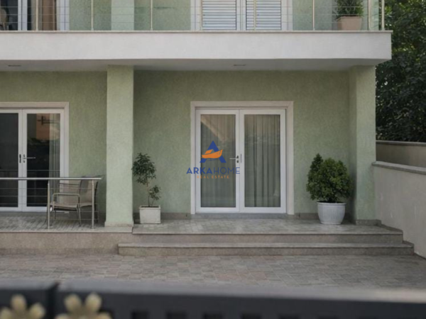 Tirane, jepet me qera Vile 2 Katshe Kati 2, 140 m² 2.000 € 