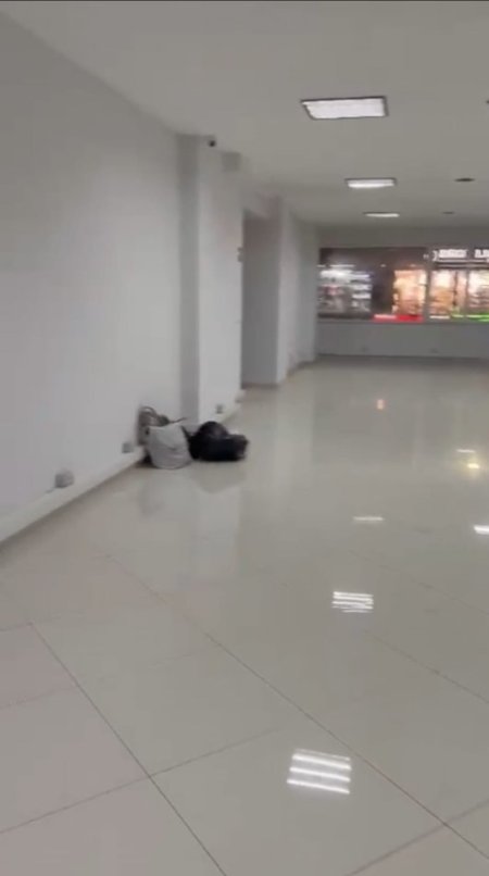 Tirane, jepet me qera ambjent biznesi Kati 1, 170 m² 2.000 € (ASTIR)