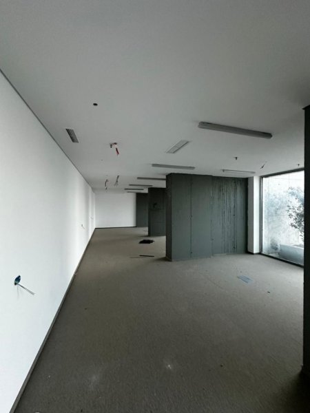 Tirane, jepet me qera zyre Kati 15, 286 m² 10.000 € (DOWNTOWN TIRANA)