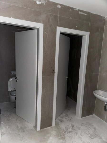 Tirane, jepet me qera zyre Kati 15, 286 m² 10.000 € (DOWNTOWN TIRANA)