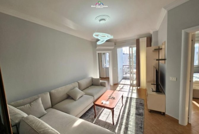 Tirane, jepet me qera apartament 2+1 Kati 7, 80 m² 800 € (Rruga e Kavajes)