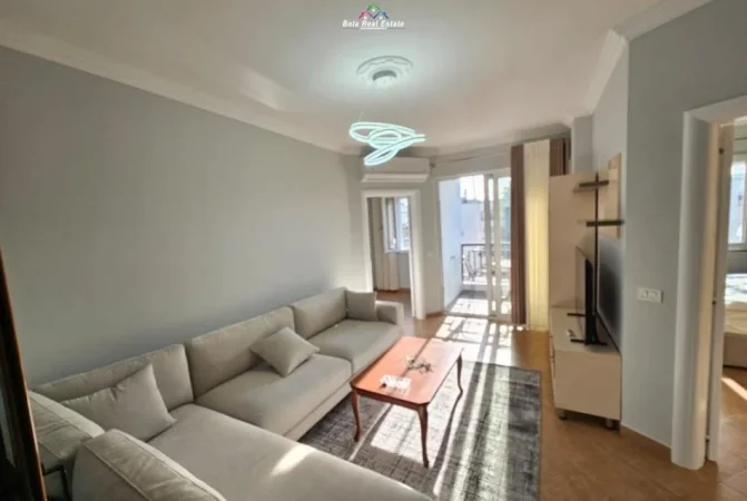 Tirane, jepet me qera apartament 2+1 Kati 7, 80 m² 800 € (Rruga e Kavajes)