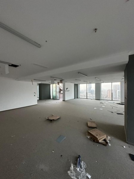 Tirane, jepet me qera zyre Kati 15, 263 m² 9.200 € (DOWNTOWN TIRANA)