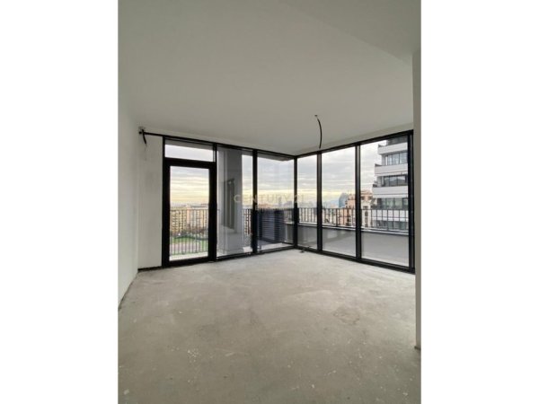 Tirane, jepet me qera ambjent biznesi Kati 10, 115 m² 1.800 € (Lake View Residences)