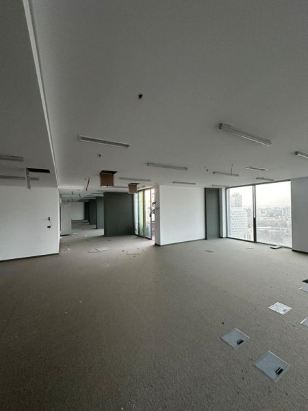 Tirane, jepet me qera zyre Kati 15, 550 m² 19.250 € (DOWNTOWN TIRANA)