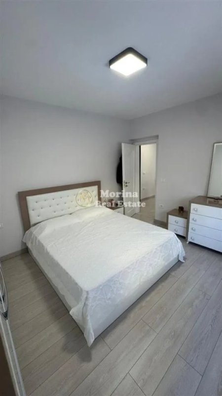 Tirane, jepet me qera apartament 1+1 Kati 4, 55 m² 650 € (Piramida)