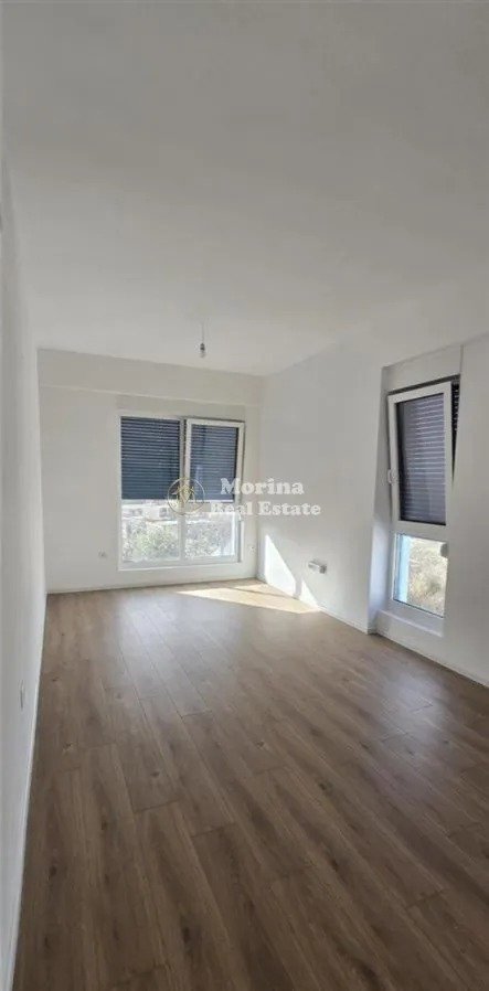 Tirane, shitet apartament 1+1 Kati 3, 63 m² 95.000 € (Fresku)