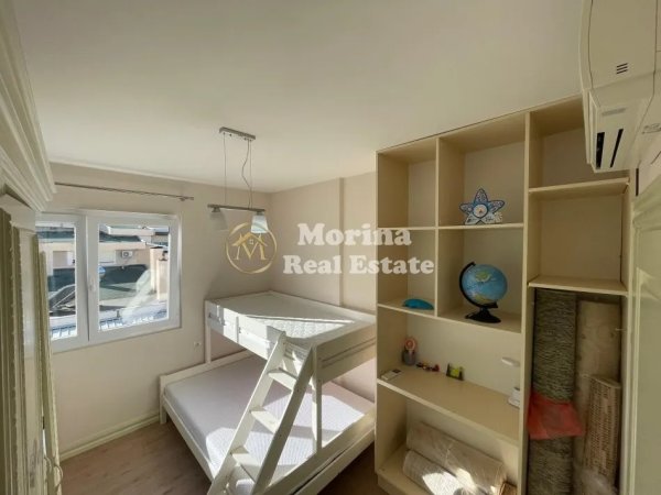 Tirane, jepet me qera apartament 3+1 Kati 5, 126 m² 1.000 € (Liqeni i Thate)