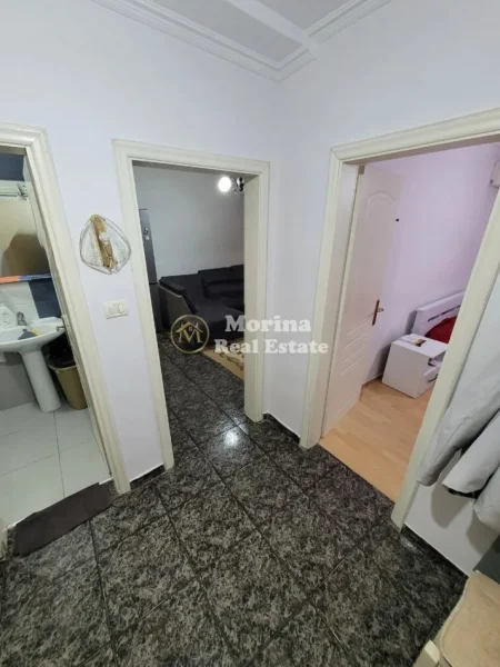 Tirane, jepet me qera apartament 1+1 Kati 2, 56 m² 400 € (Ali Demi)
