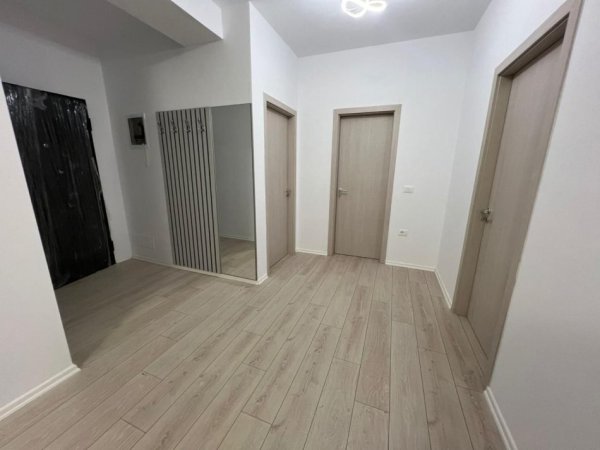 Tirane, jepet me qera apartament 2+1 Kati 9, 100 m² 600 € (fusha aviacionit)