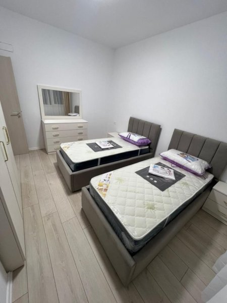 Tirane, jepet me qera apartament 2+1 Kati 9, 100 m² 600 € (fusha aviacionit)