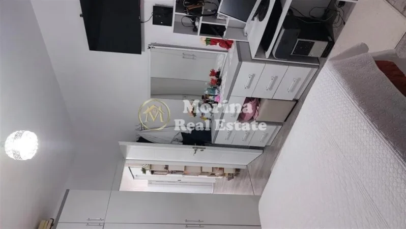 Tirane, shitet apartament 3+1 Kati 1, 83 m² 150.000 € (Fresku)