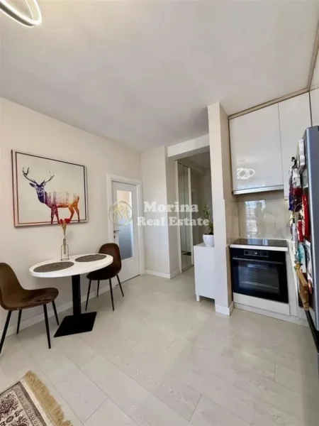 Tirane, shitet apartament 1+1 Kati 8, 50 m² 130.000 € (Rruga Bardhyl)