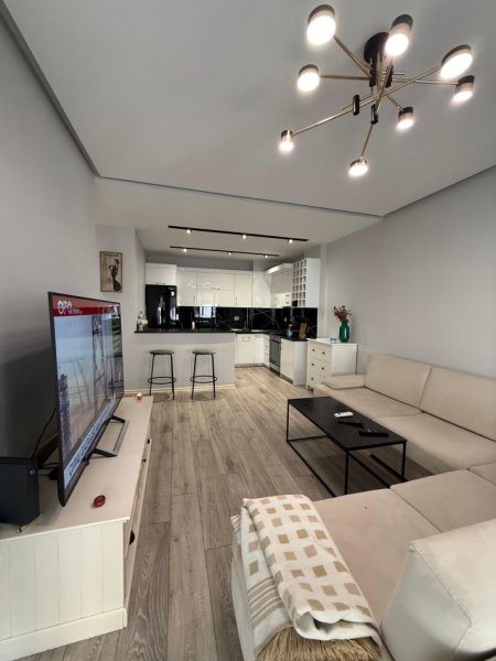 Tirane, jepet me qera apartament 1+1+Ballkon Kati 2, 76 m² 500 € (Liqeni i Thate)