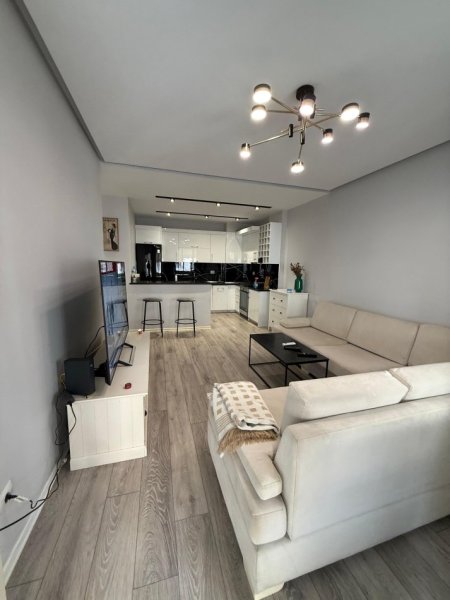 Tirane, jepet me qera apartament 1+1+Ballkon Kati 2, 76 m² 500 € (Liqeni i Thate)