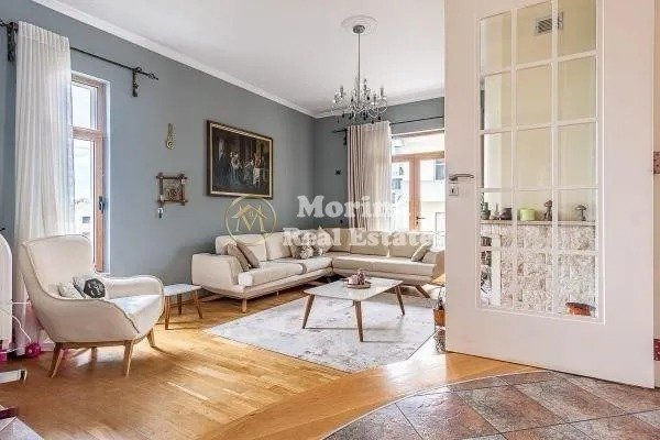 Tirane, shitet Vile 5+1 , 320 m² 600.000 € (Shkoze)