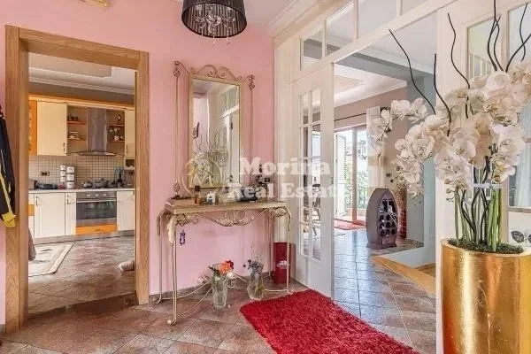 Tirane, shitet Vile 5+1 , 320 m² 600.000 € (Shkoze)