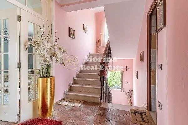 Tirane, shitet Vile 5+1 , 320 m² 600.000 € (Shkoze)