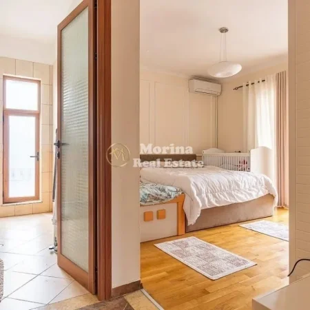 Tirane, shitet Vile 5+1 , 320 m² 600.000 € (Shkoze)