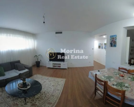 Tirane, shitet Vile 3 Katshe , 350 m² 800.000 € (Qytet Studenti)