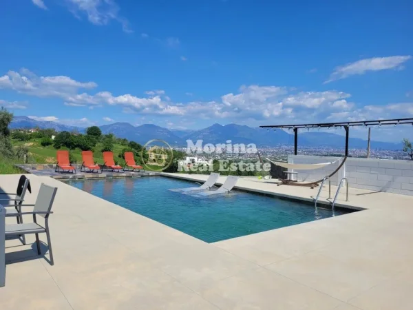 Tirane, shitet Vile 5+1 , 250 m² 880.000 € (Autostrada Tirane-Durres)
