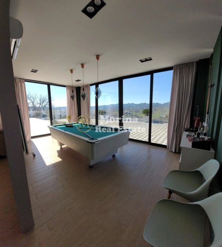 Tirane, shitet Vile 5+1 , 250 m² 880.000 € (Autostrada Tirane-Durres)