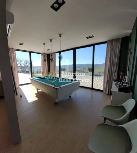 Tirane, shitet Vile 5+1 , 250 m² 880.000 € (Autostrada Tirane-Durres)