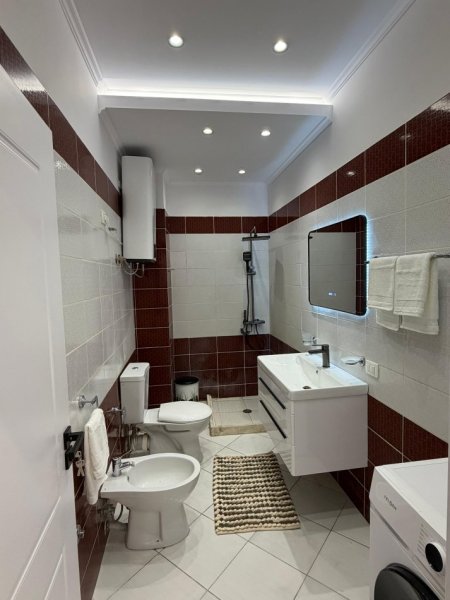 Tirane, shitet apartament 1+1+Ballkon Kati 1, 55 m² 105.000 € (Besim Alla)