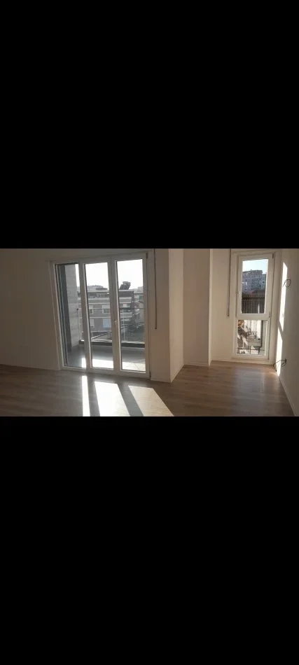 Tirane, jepet me qera apartament 2+1 Kati 2, 110 m² 750 € (Rruga Jordan Misja)