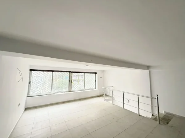 Tirane, shes ambjent biznesi Kati 1, 50 m² 160.000 € 