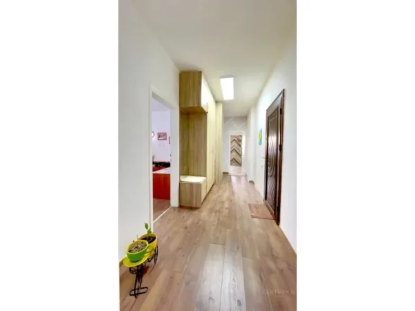 Tirane, shitet apartament Kati 6, 100 m² 170.000 € 