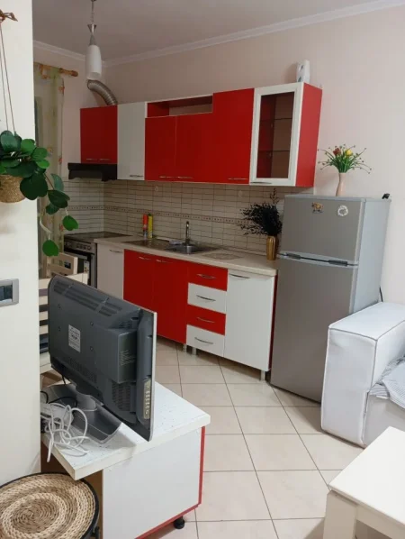 Tirane, shitet apartament 1+1+Ballkon Kati 2, 51 m² 134000 € (Fresku)