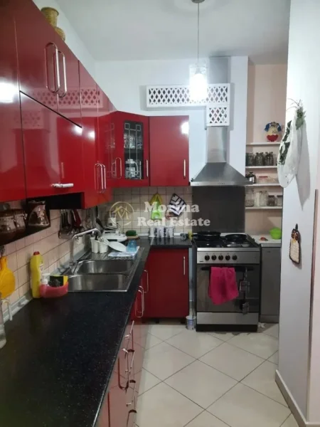 Tirane, shitet apartament 2+1 Kati 5, 86 m² 195.000 € (Zogu i Zi)